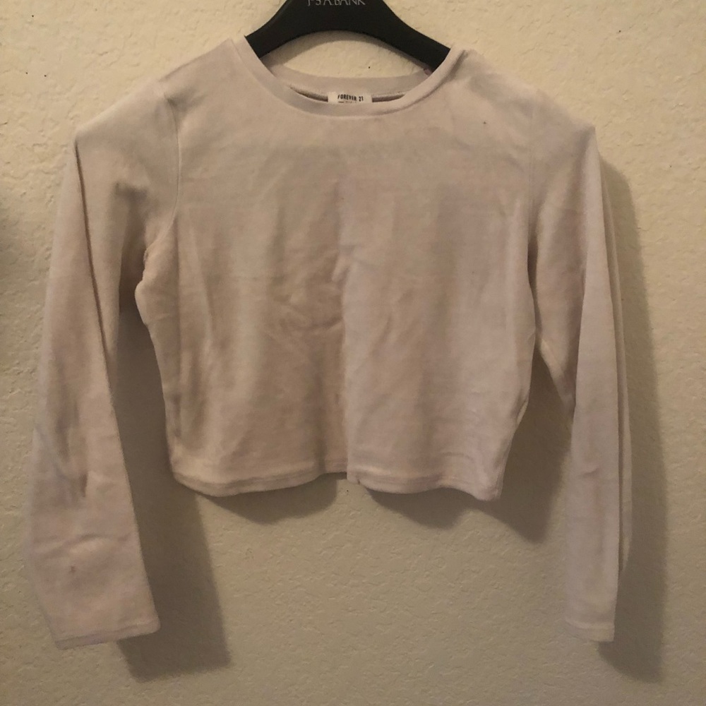 White full sleeve top